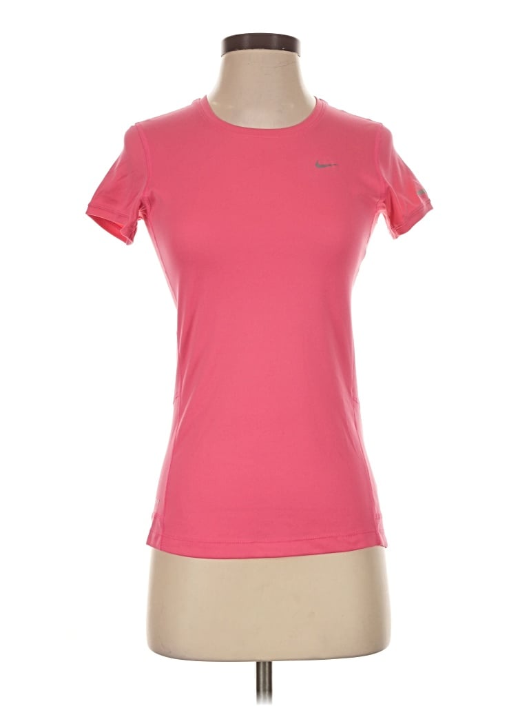 Click to view more detailed imagery on our partner's website Pre-owned Nike Active T-shirt In Pink