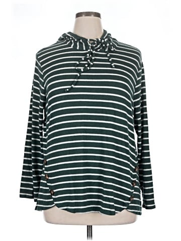 Naif Poncho (view 1)