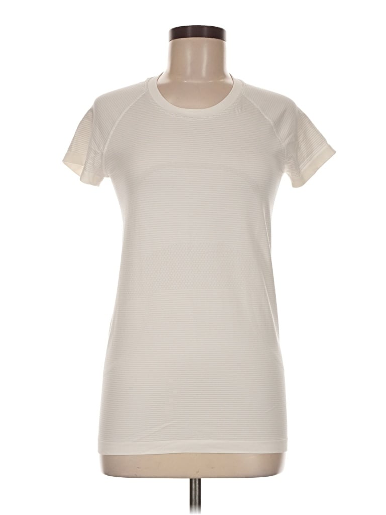 Pre-owned Lululemon Athletica Active T-shirt In Ivory