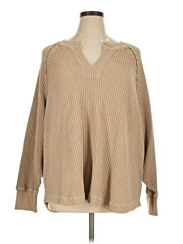 American Eagle Outfitters Pullover Sweater (view 1)
