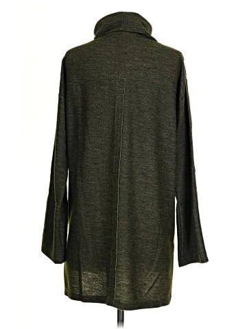 Simply Noelle Turtleneck Sweater (view 2)