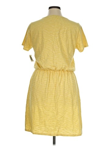 Old Navy Casual Dress (view 2)
