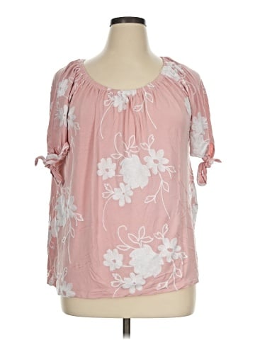 Liv 3/4 Sleeve Blouse (view 1)