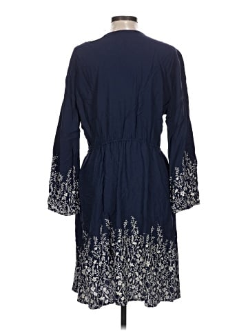 Old Navy Casual Dress (view 2)