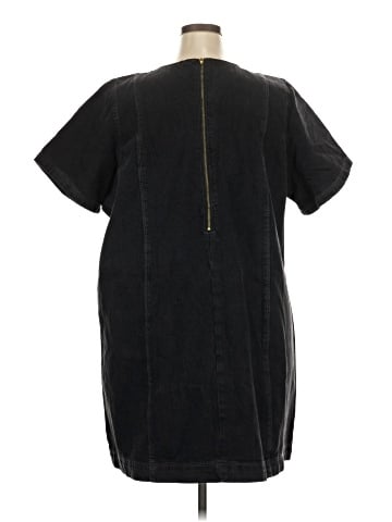 Old Navy Casual Dress (view 2)