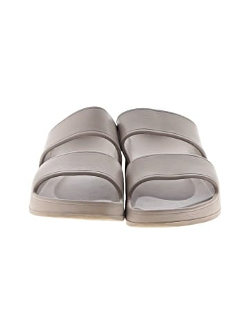 Old Navy Sandals (view 2)