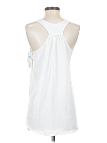 Uniqlo Sleeveless T-Shirt (view 2)
