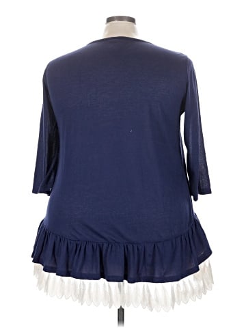 Forgotten Grace 3/4 Sleeve Top (view 2)