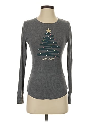 Old Navy Long Sleeve T-Shirt (view 1)