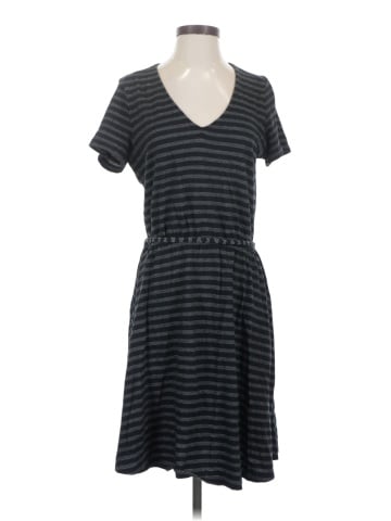 Old Navy Casual Dress (view 1)