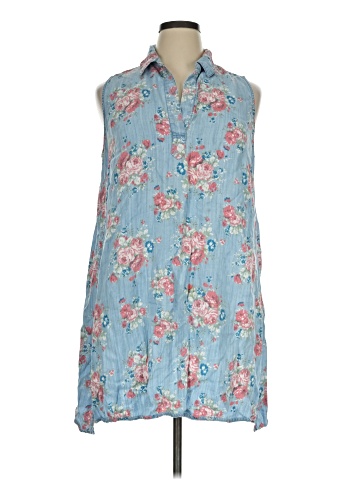 Chelsea & Theodore Casual Dress (view 1)
