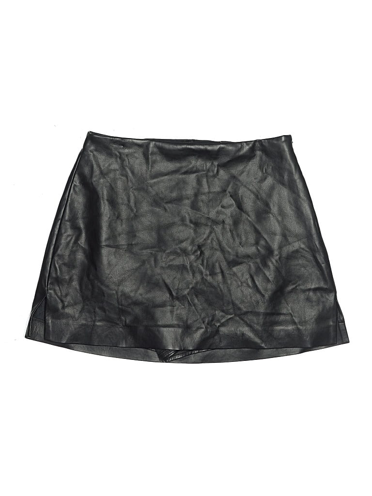 Click to view more detailed imagery on our partner's website Pre-owned Express Skort In Black