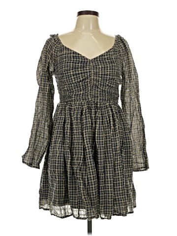 American Eagle Outfitters Casual Dress (view 1)