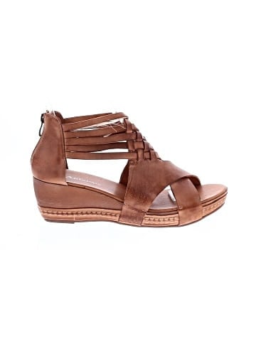 Antelope Wedges (view 1)