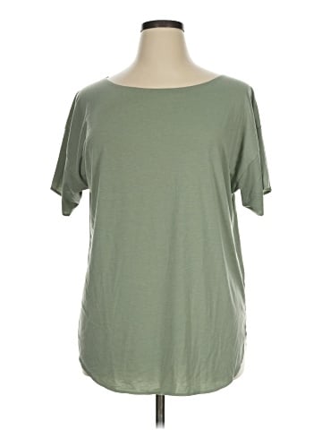 Uniqlo Short Sleeve T-Shirt (view 1)