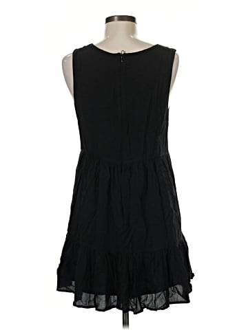 Urban Outfitters Casual Dress (view 2)