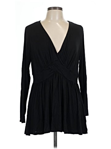 Torrid Long Sleeve T-Shirt (view 1)