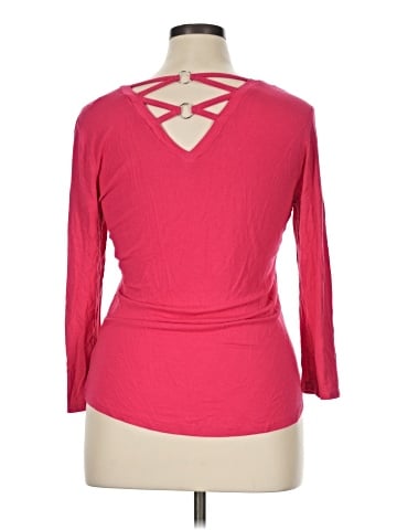 No Boundaries 3/4 Sleeve Top (view 2)