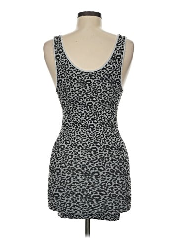 Skinny Tee Sleeveless Top (view 2)