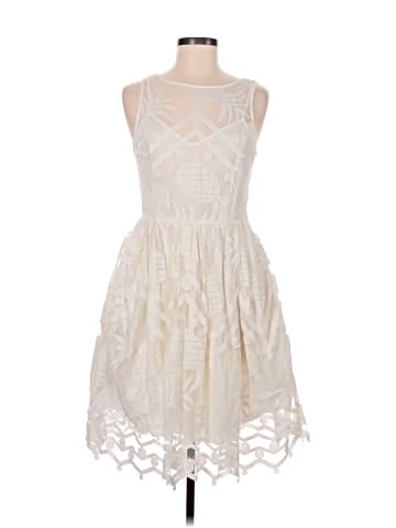 Maeve Cocktail Dress (view 1)