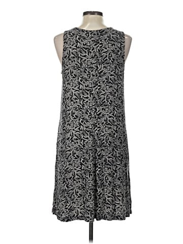 Old Navy Casual Dress (view 2)