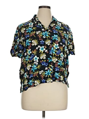 Sag Harbor Short Sleeve Blouse (view 1)