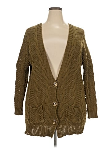 Agnes & Dora Cardigan (view 1)