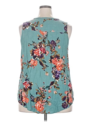 Market and Spruce Sleeveless Blouse (view 2)