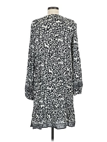 Old Navy Casual Dress (view 2)
