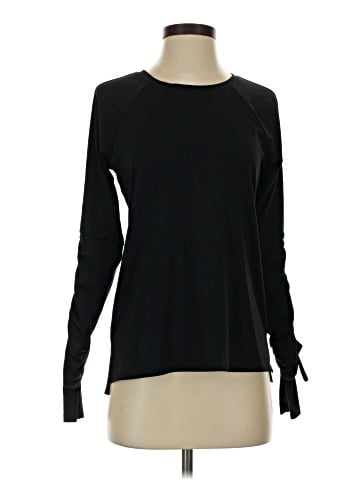 Fabletics Long Sleeve T-Shirt (view 1)
