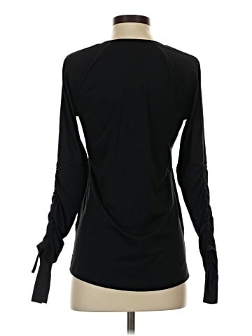 Fabletics Long Sleeve T-Shirt (view 2)