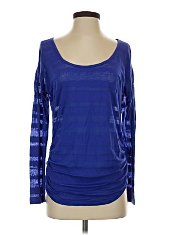 Maurices Long Sleeve T-Shirt (view 1)