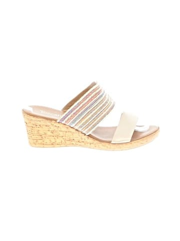Toscanella Wedges (view 1)