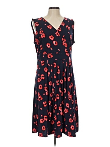 Croft & Barrow Casual Dress (view 1)