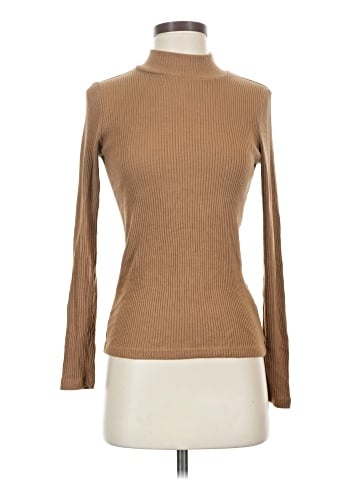 Uniqlo Turtleneck Sweater (view 1)