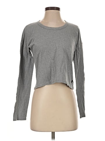 Under Armour Long Sleeve T-Shirt (view 1)