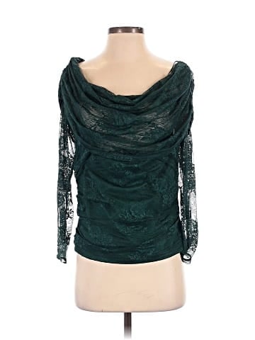 Francesca's 3/4 Sleeve Top (view 1)