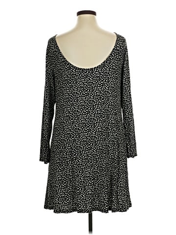 Old Navy Casual Dress (view 2)