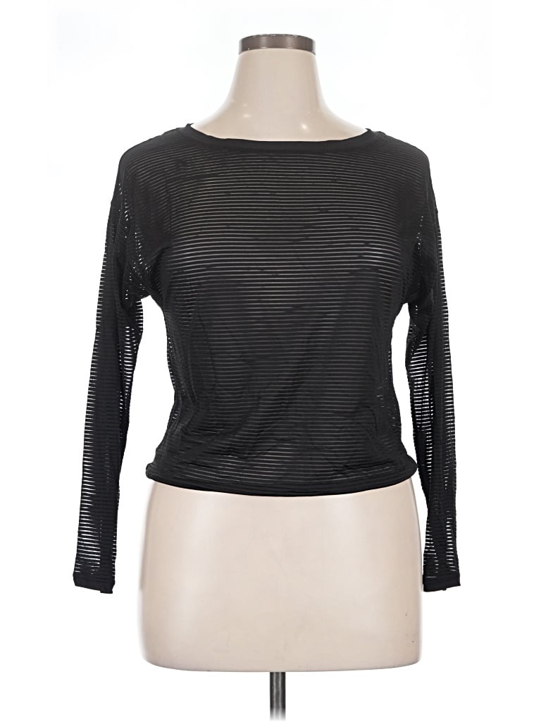 Pre-owned Lululemon Athletica 3/4 Sleeve T-shirt In Black