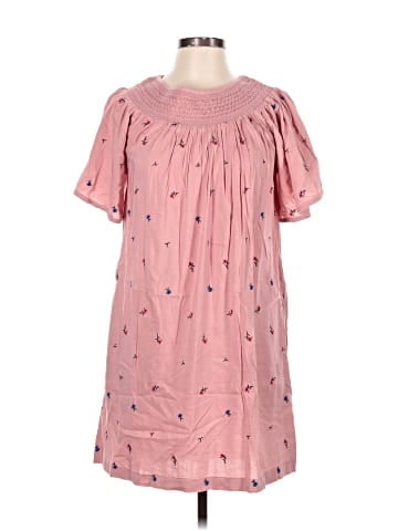 Old Navy Casual Dress (view 1)
