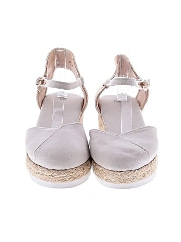 Unbranded Wedges (view 2)