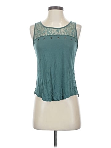 E&M Collection Sleeveless Top (view 1)