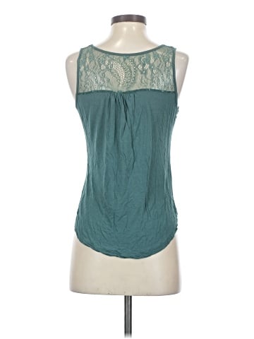E&M Collection Sleeveless Top (view 2)