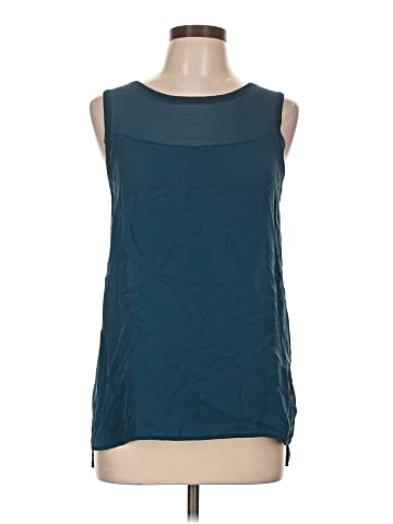 Vince. Sleeveless Top (view 1)