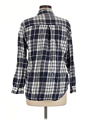 Charlotte Russe Long Sleeve Button-Down Shirt (view 2)