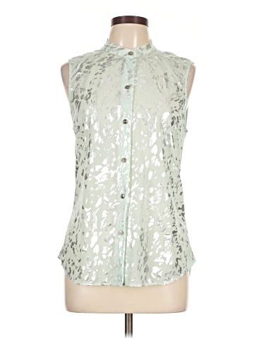 Daytrip Sleeveless Button-Down Shirt (view 1)