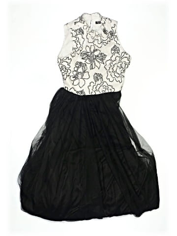 Xtraordinary Dress (view 1)