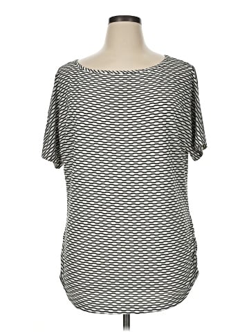 St. John Short Sleeve Top (view 1)