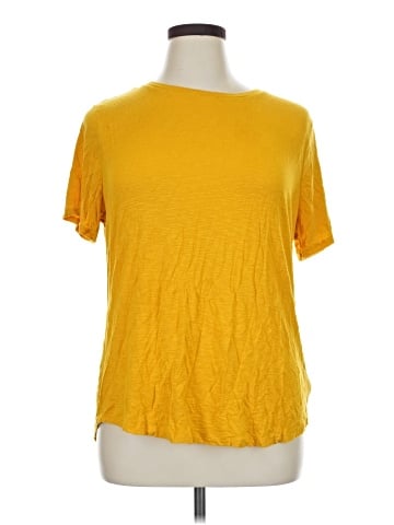 Old Navy Short Sleeve T-Shirt (view 1)