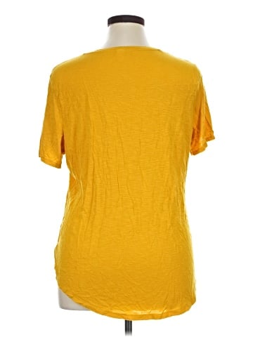 Old Navy Short Sleeve T-Shirt (view 2)